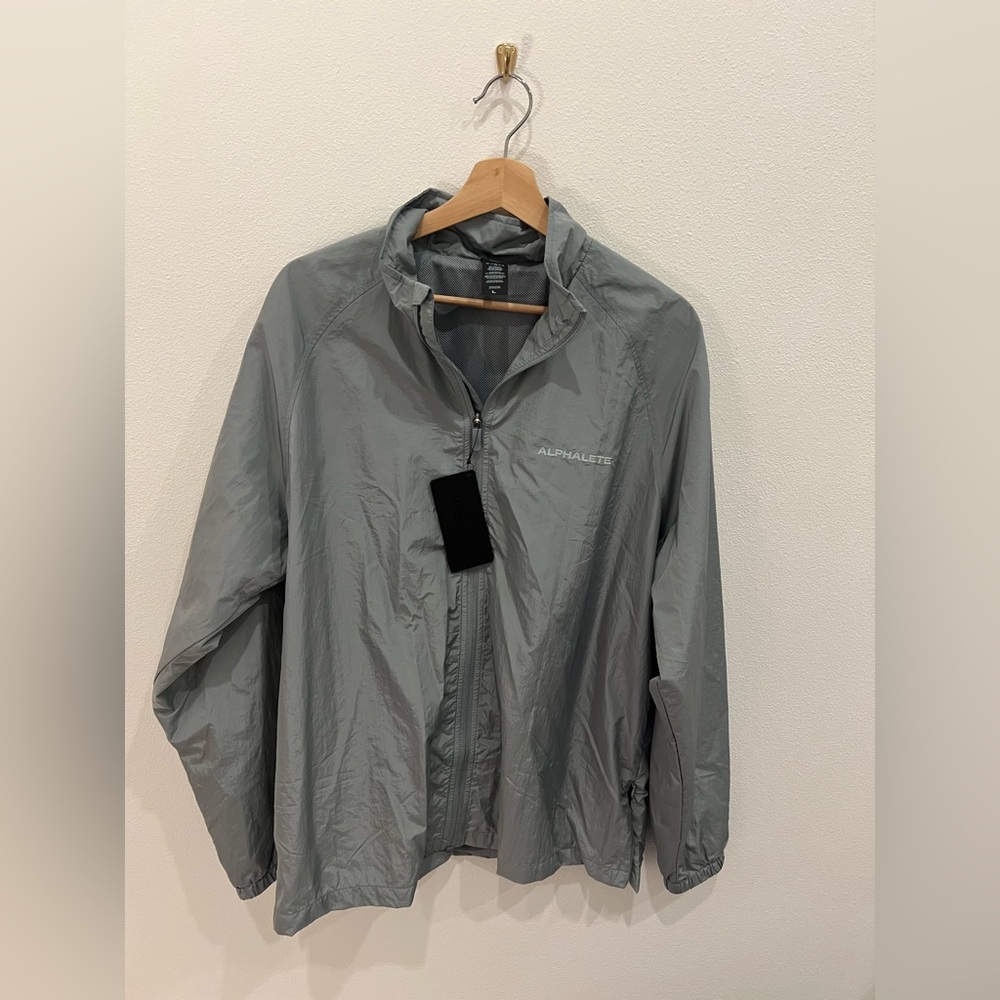 Alphalete New Windbreaker Large